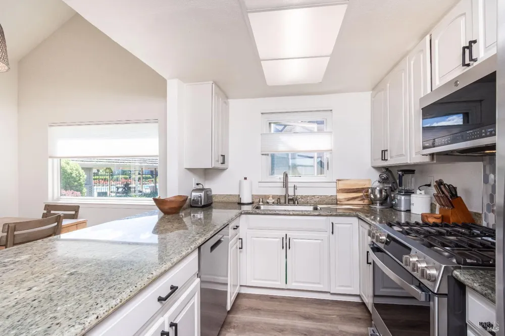1913 Hopper Way Yountville, CA 94599