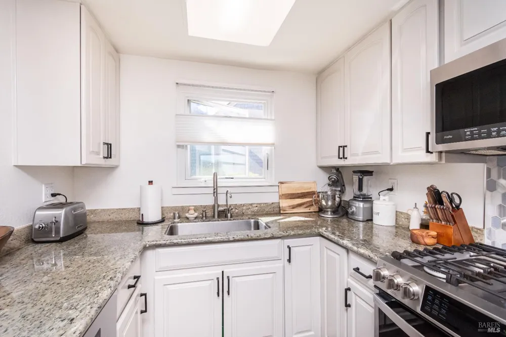 1913 Hopper Way Yountville, CA 94599