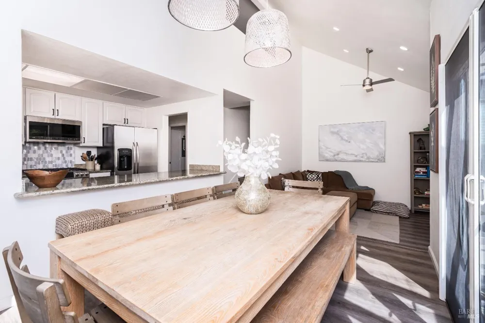 1913 Hopper Way Yountville, CA 94599