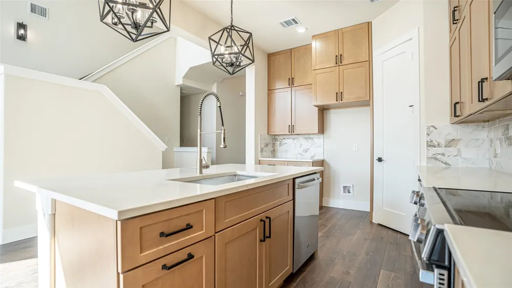 5634 Barkridge & Van Horn Drive Granbury, TX 76048