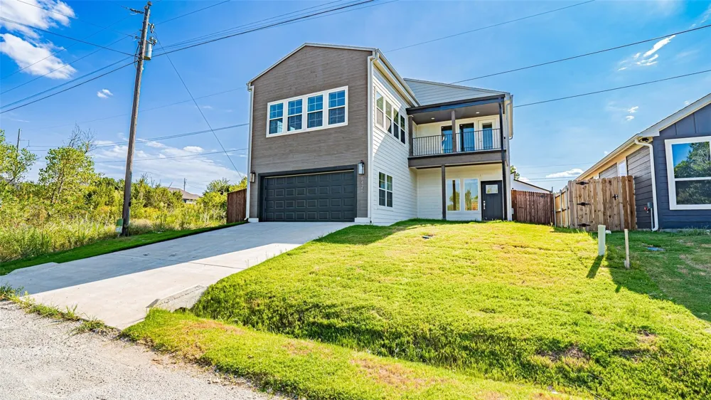 5634 Barkridge & Van Horn Drive Granbury, TX 76048