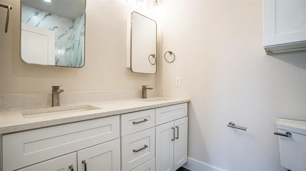 5634 Barkridge & Van Horn Drive Granbury, TX 76048