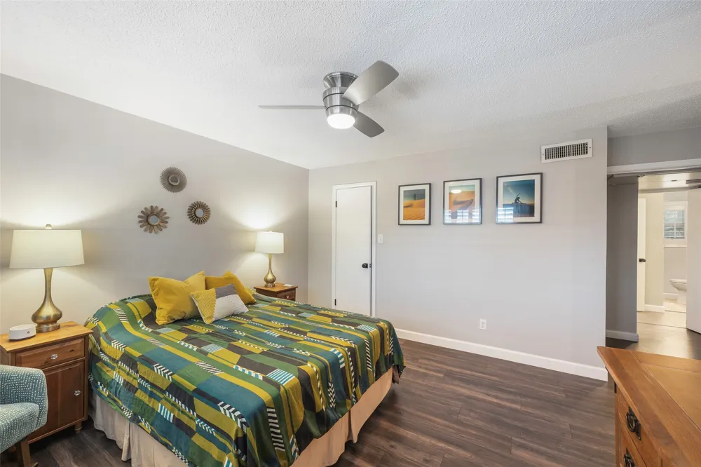 6007 Sandhurst Lane #D Dallas, TX 75206