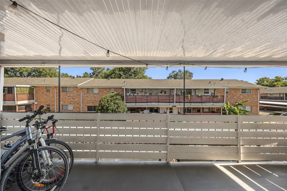 6007 Sandhurst Lane #D Dallas, TX 75206