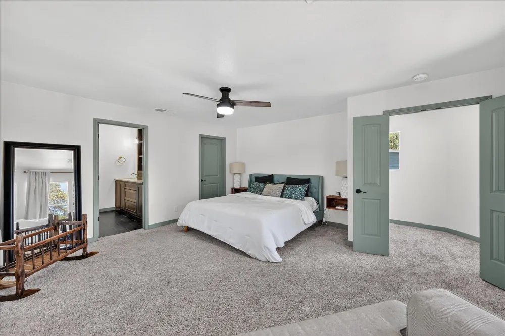 7036 Lotus Trail Lake Worth, TX 76135