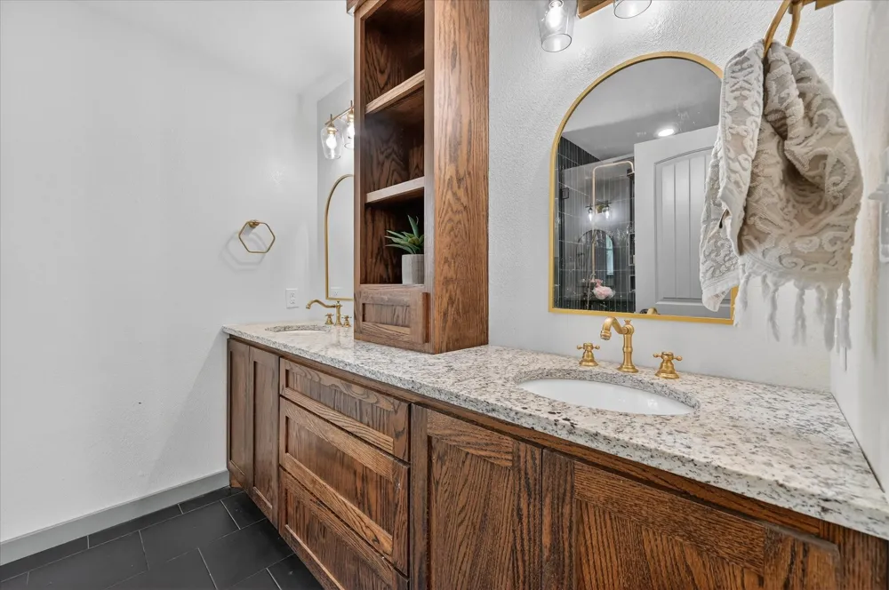 7036 Lotus Trail Lake Worth, TX 76135