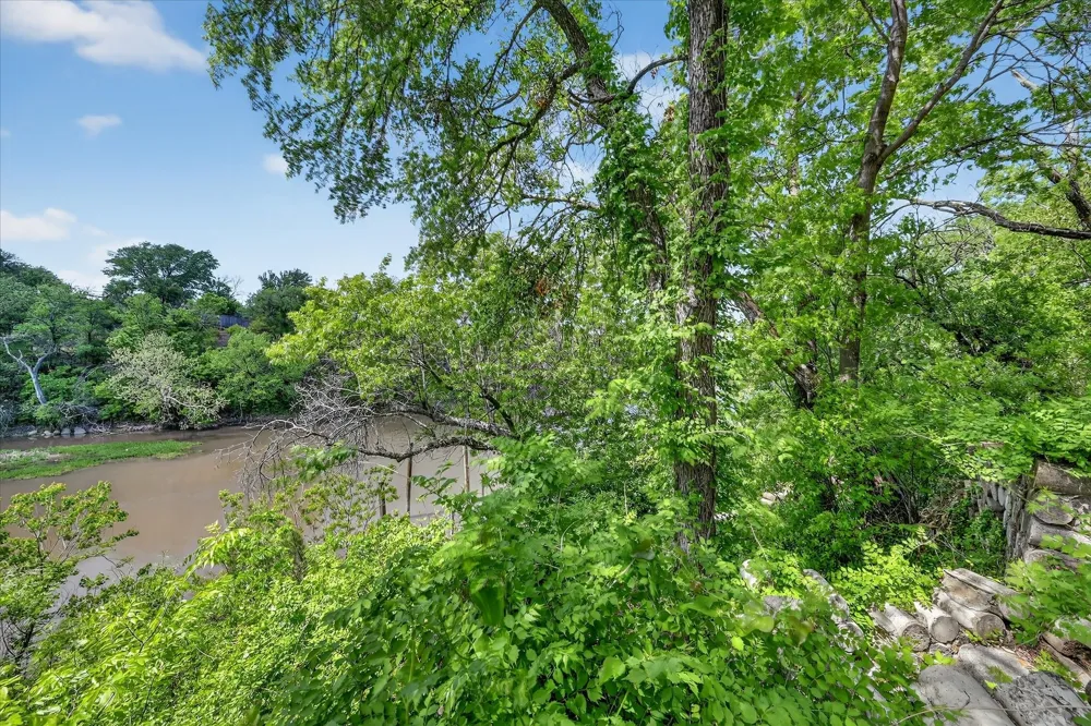 7036 Lotus Trail Lake Worth, TX 76135
