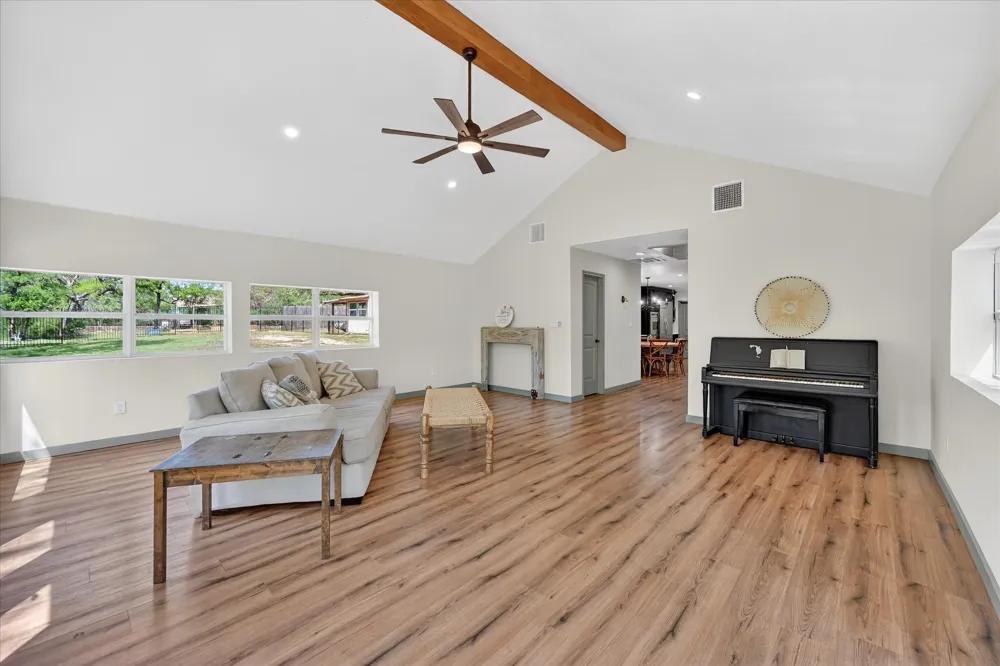 7036 Lotus Trail Lake Worth, TX 76135