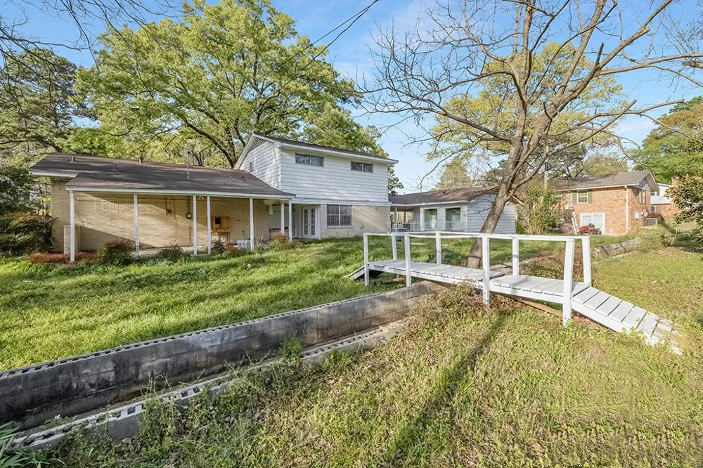 2305 Cherry Hill Road Texarkana, TX 75503