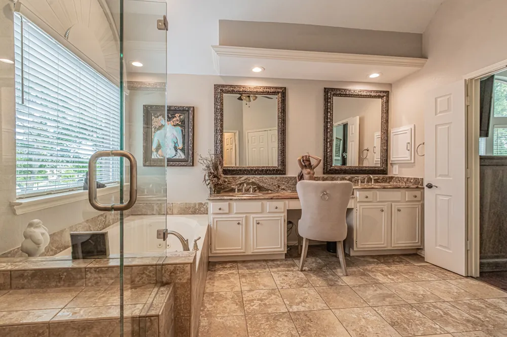 3240 Paddock Circle Flower Mound, TX 75022