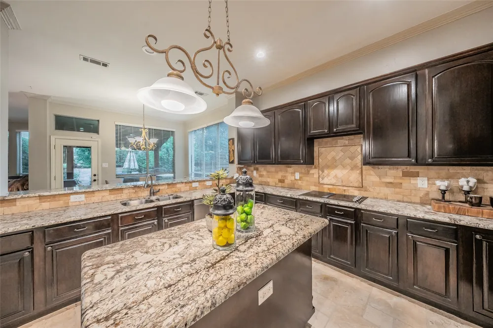 3240 Paddock Circle Flower Mound, TX 75022