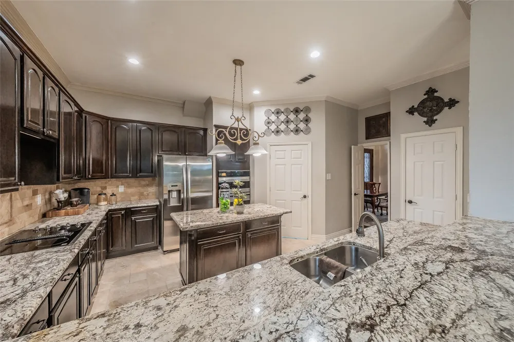 3240 Paddock Circle Flower Mound, TX 75022