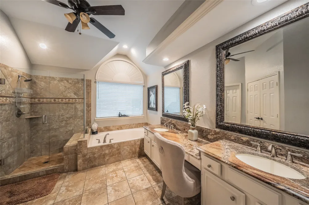 3240 Paddock Circle Flower Mound, TX 75022