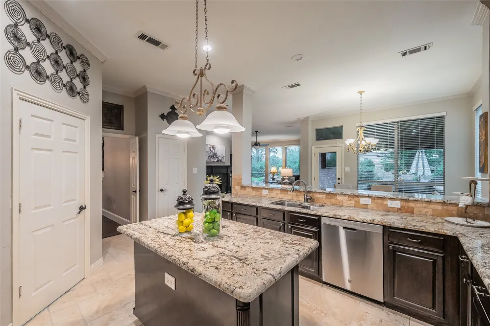 3240 Paddock Circle Flower Mound, TX 75022