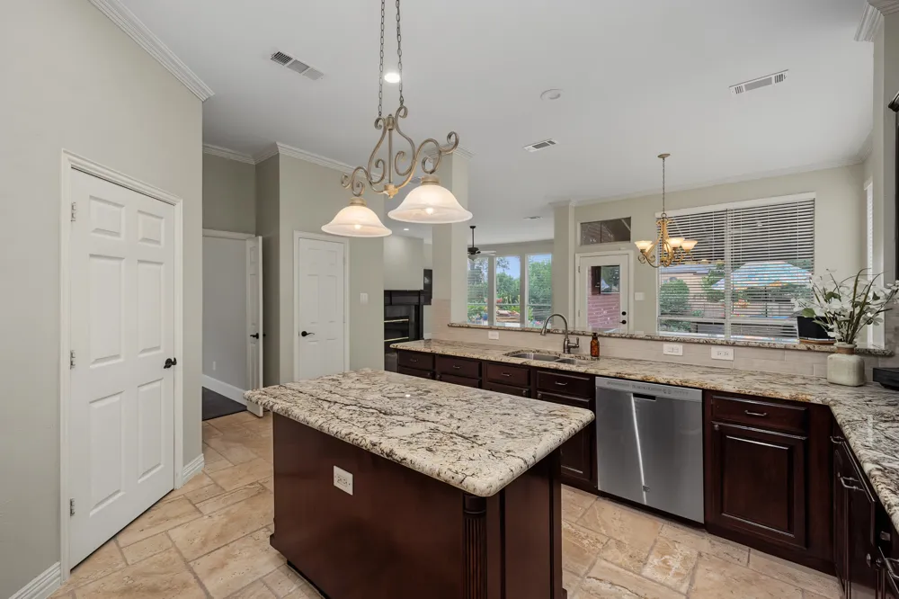 3240 Paddock Circle Flower Mound, TX 75022