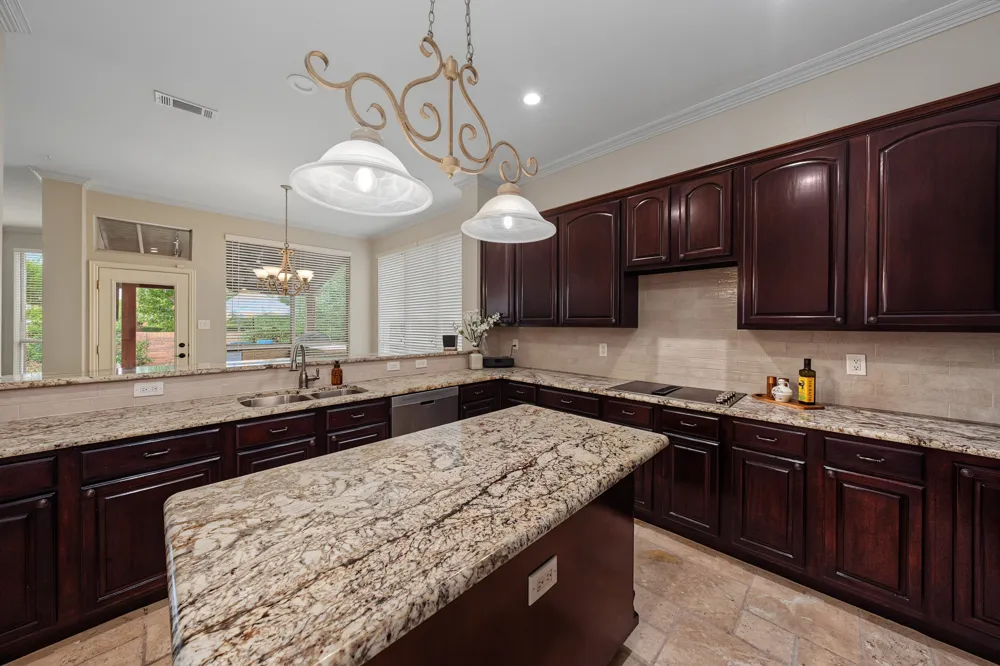 3240 Paddock Circle Flower Mound, TX 75022