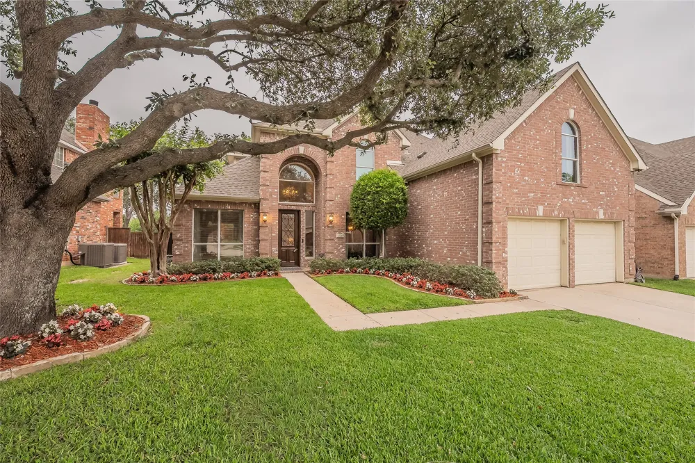 3240 Paddock Circle Flower Mound, TX 75022