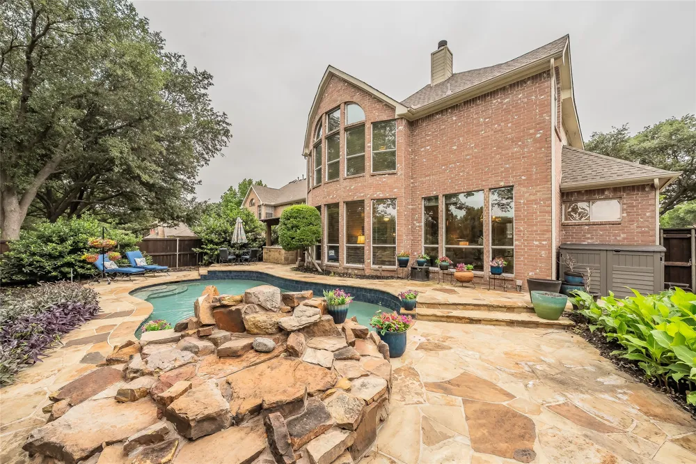 3240 Paddock Circle Flower Mound, TX 75022