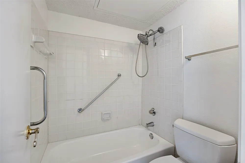 5300 Keller Springs #1086 Dallas, TX 75248