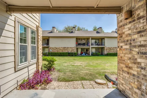 5300 Keller Springs #1086