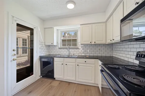 5300 Keller Springs #1086