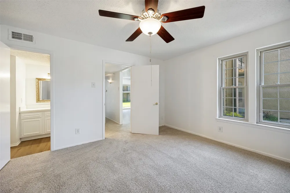 5300 Keller Springs #1086 Dallas, TX 75248