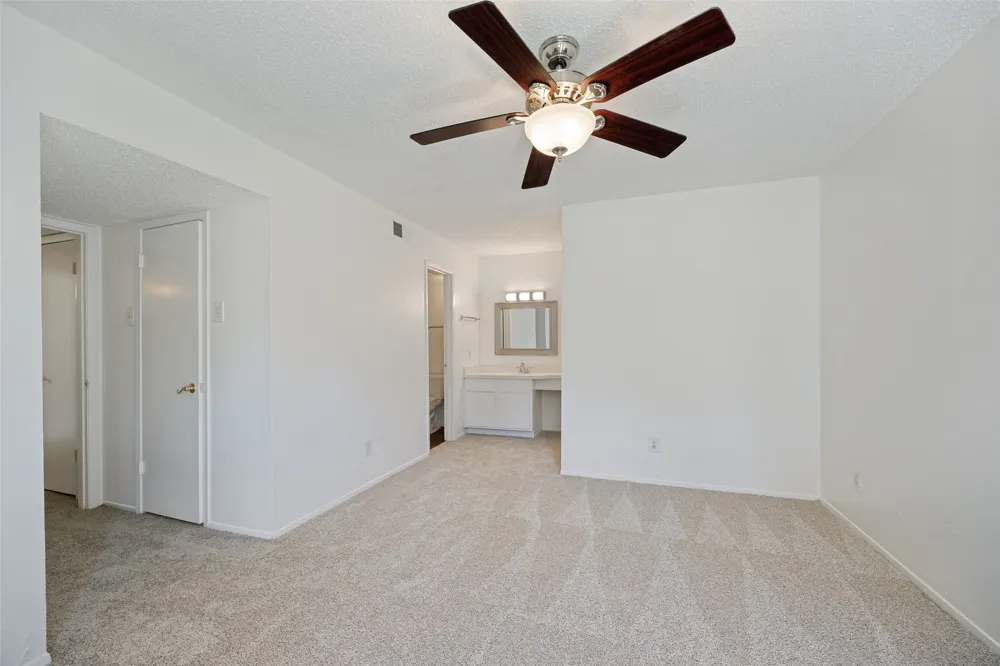 5300 Keller Springs #1086 Dallas, TX 75248