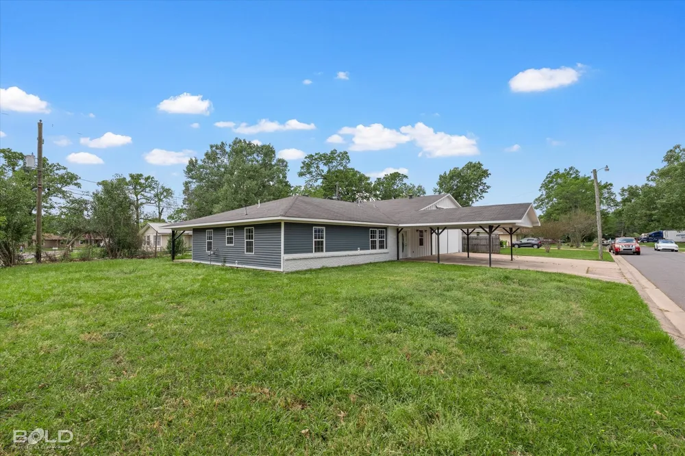 1001 Dale Drive Benton, LA 71006