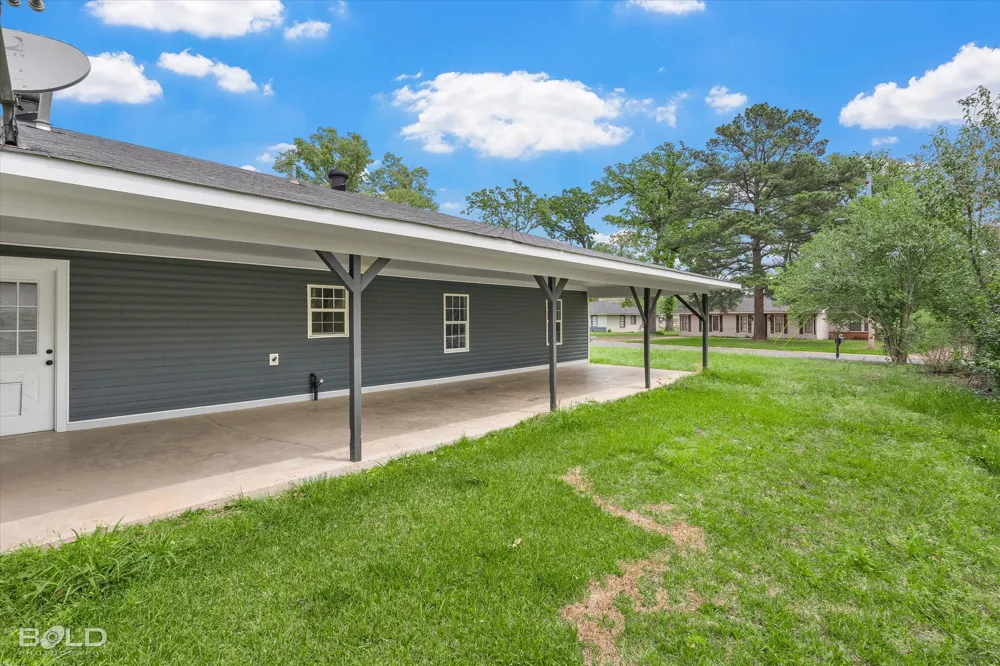 1001 Dale Drive Benton, LA 71006
