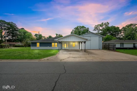 1001 Dale Drive
