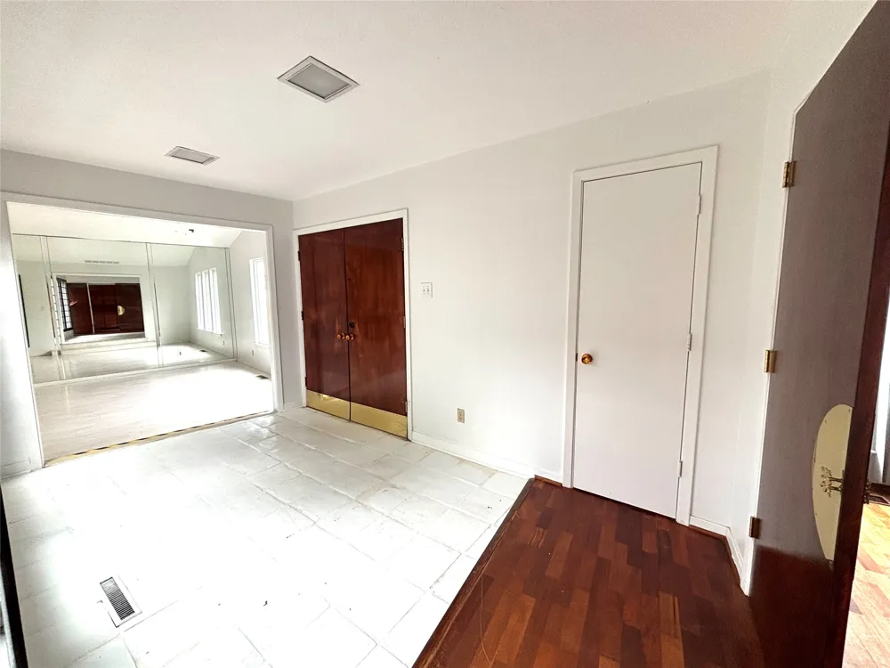 12 Creekwood Circle Richardson, TX 75080