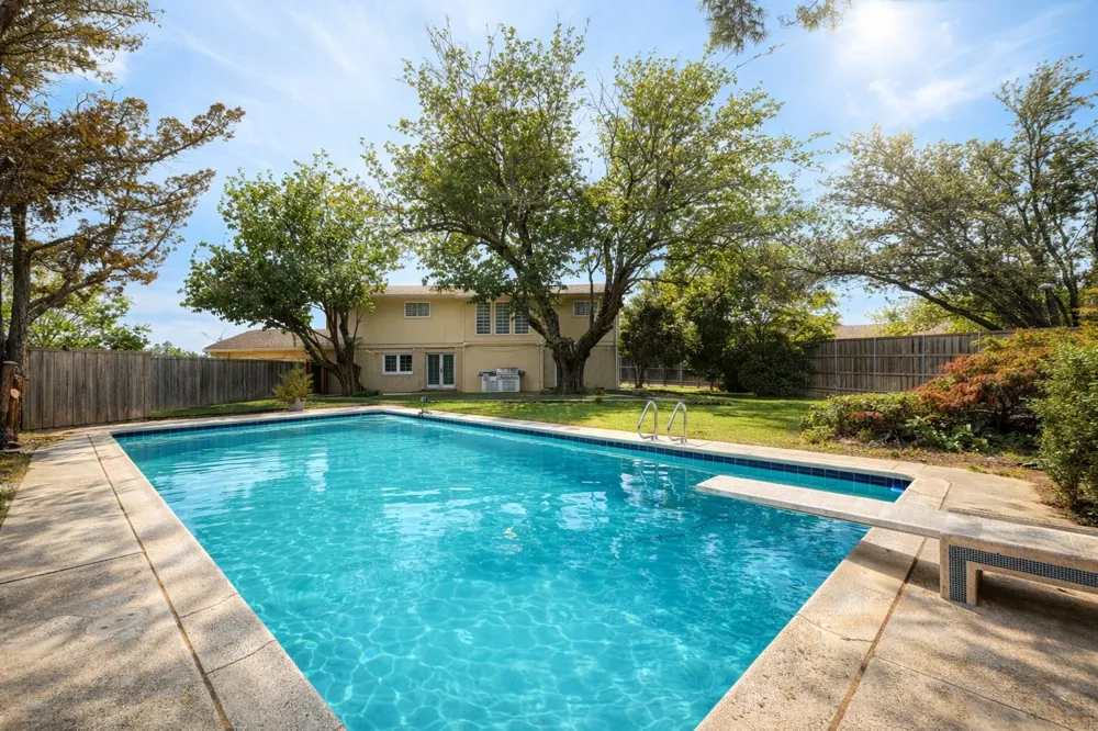 12 Creekwood Circle Richardson, TX 75080