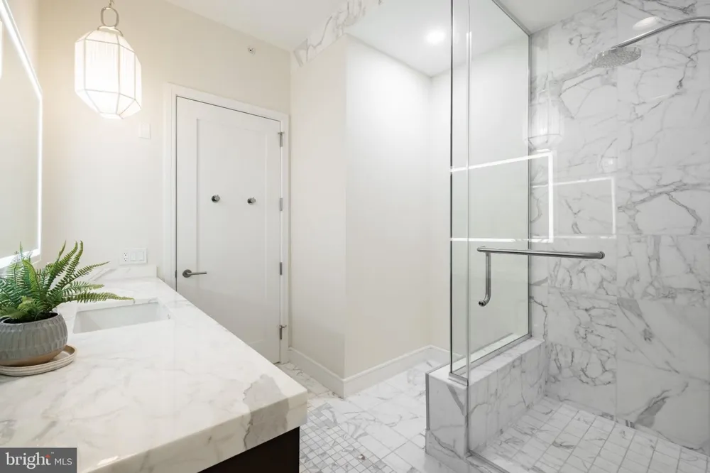 1414 S PENN SQUARE #30CDE Philadelphia, PA 19102