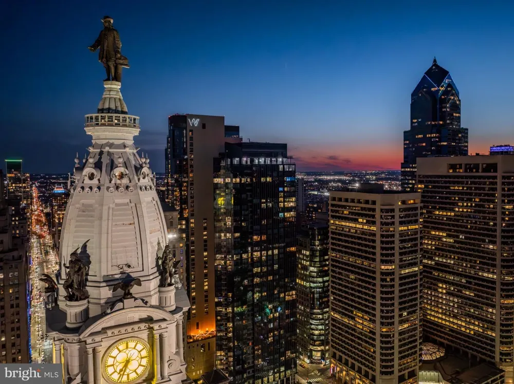 1414 S PENN SQUARE #30CDE Philadelphia, PA 19102