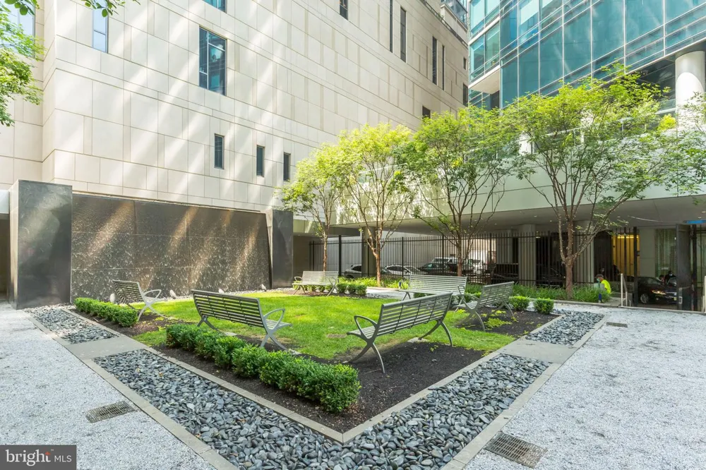 1414 S PENN SQUARE #30CDE Philadelphia, PA 19102