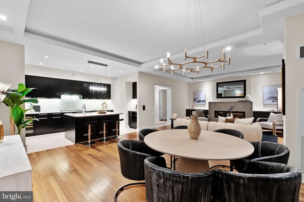 1414 S PENN SQUARE #30CDE Philadelphia, PA 19102