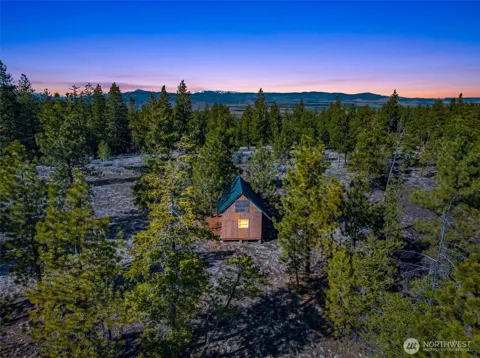 110 Blue Bird Ln