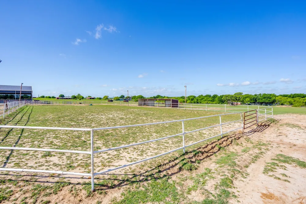 3678 County Road 3655 Bridgeport, TX 76426