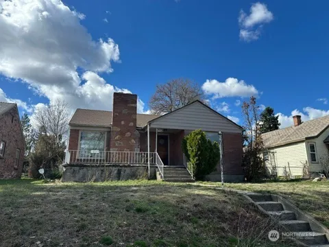 4811 Lincoln Street