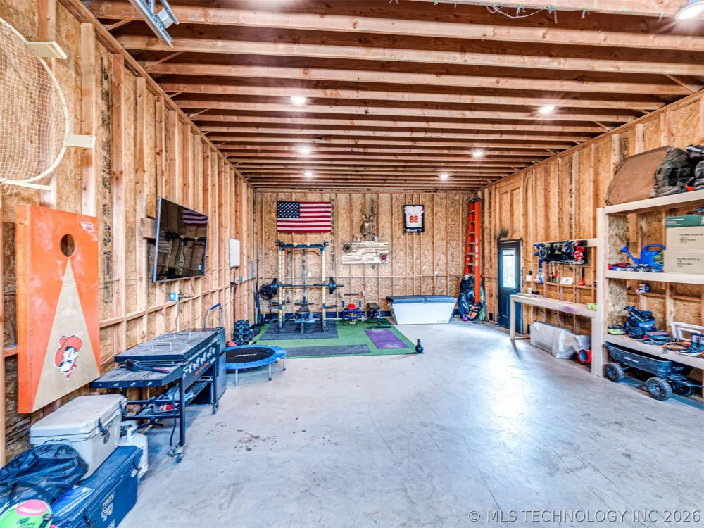 138 Eagles Nest Drive Eufaula, OK 74432