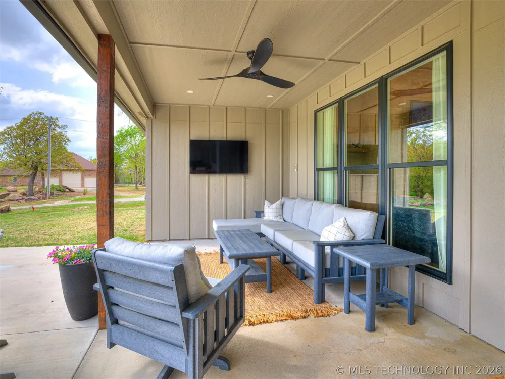 138 Eagles Nest Drive Eufaula, OK 74432