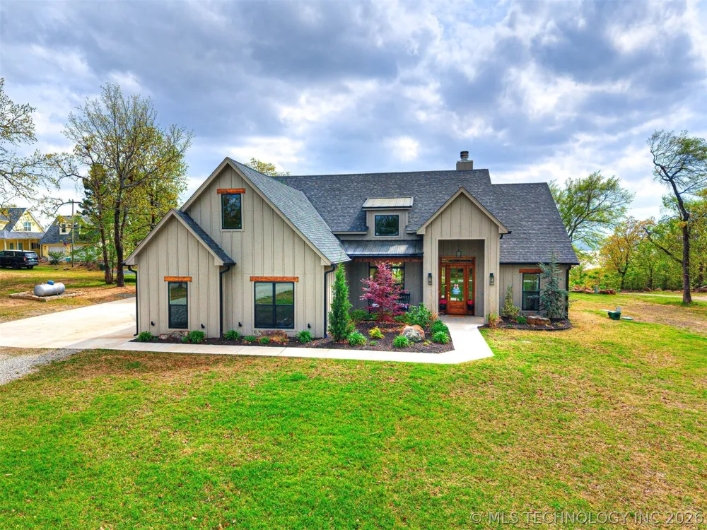 138 Eagles Nest Drive Eufaula, OK 74432