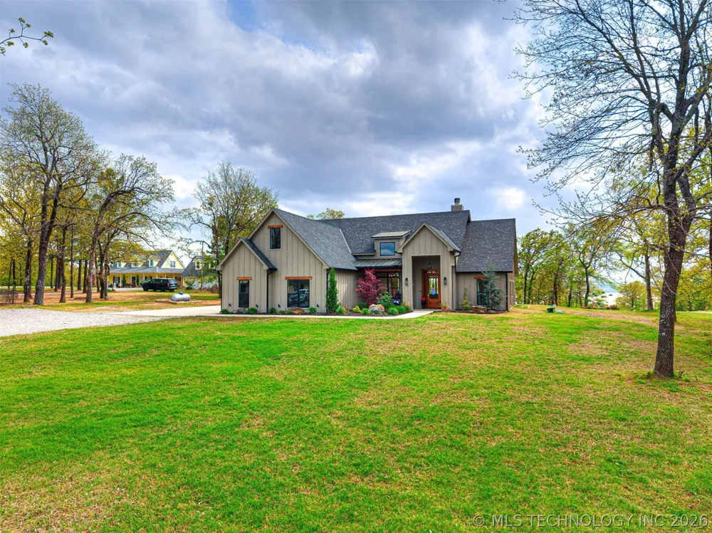 138 Eagles Nest Drive Eufaula, OK 74432