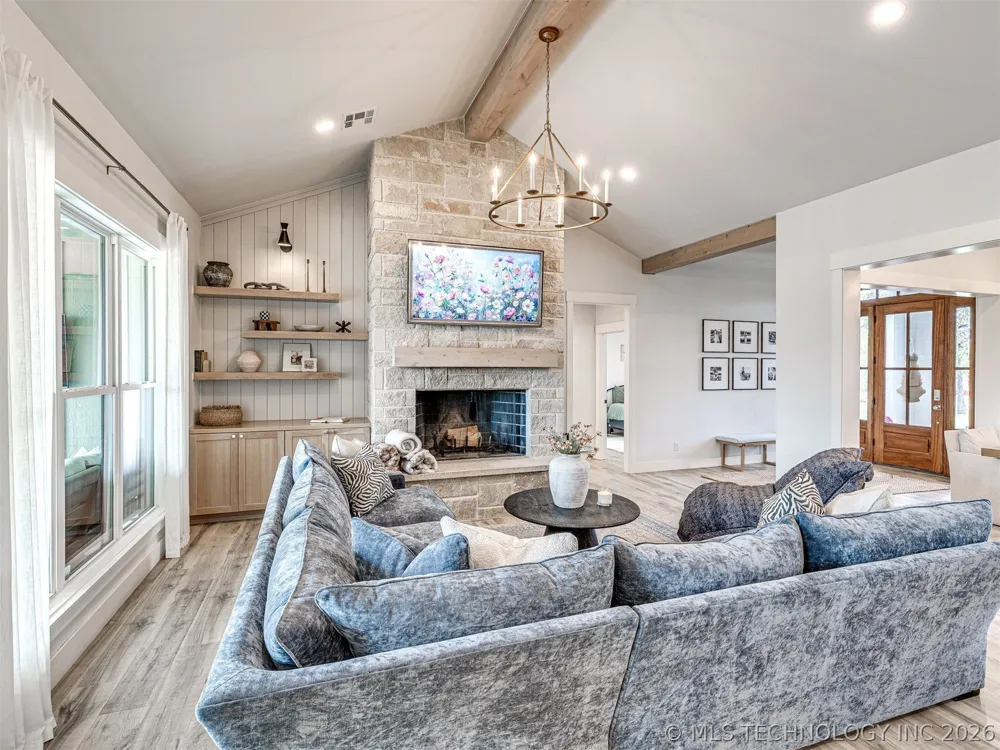 138 Eagles Nest Drive Eufaula, OK 74432