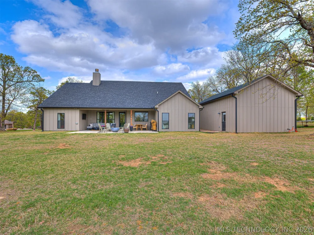 138 Eagles Nest Drive Eufaula, OK 74432