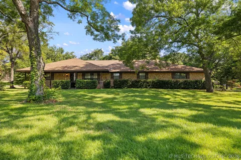 5616 Stonecreek