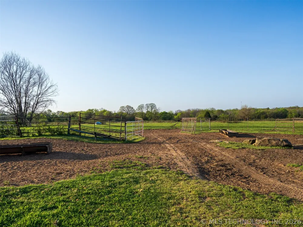 570 E 1120 ROAD Checotah, OK 74426
