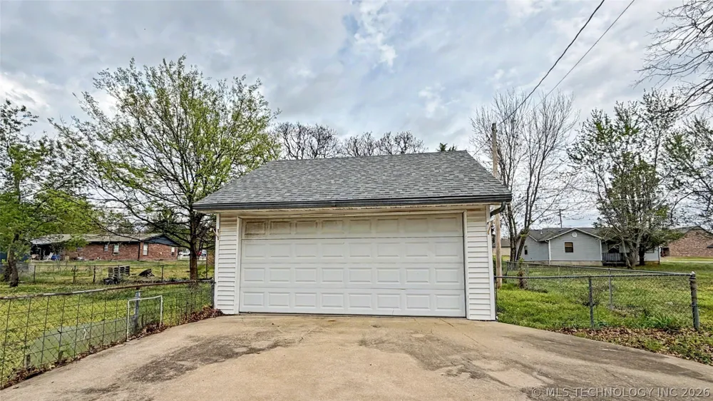 403 Kim Street Tahlequah, OK 74464