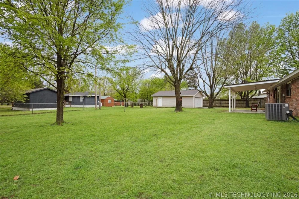 306 SE 4th Street Antlers, OK 74523