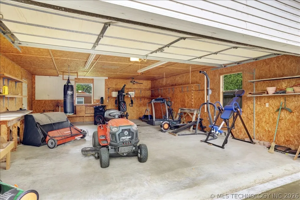 306 SE 4th Street Antlers, OK 74523